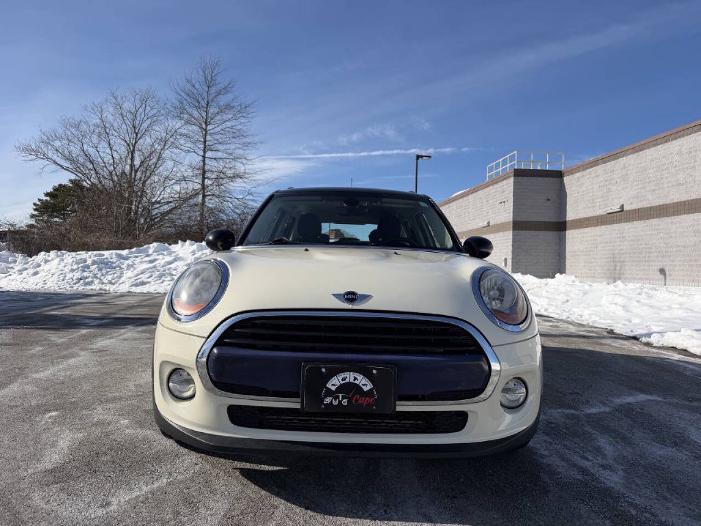 2017 MINI Cooper Image 3