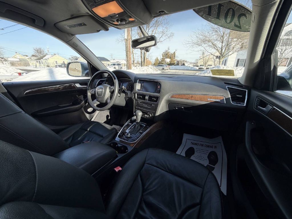 2011 Audi Q5 Image 12