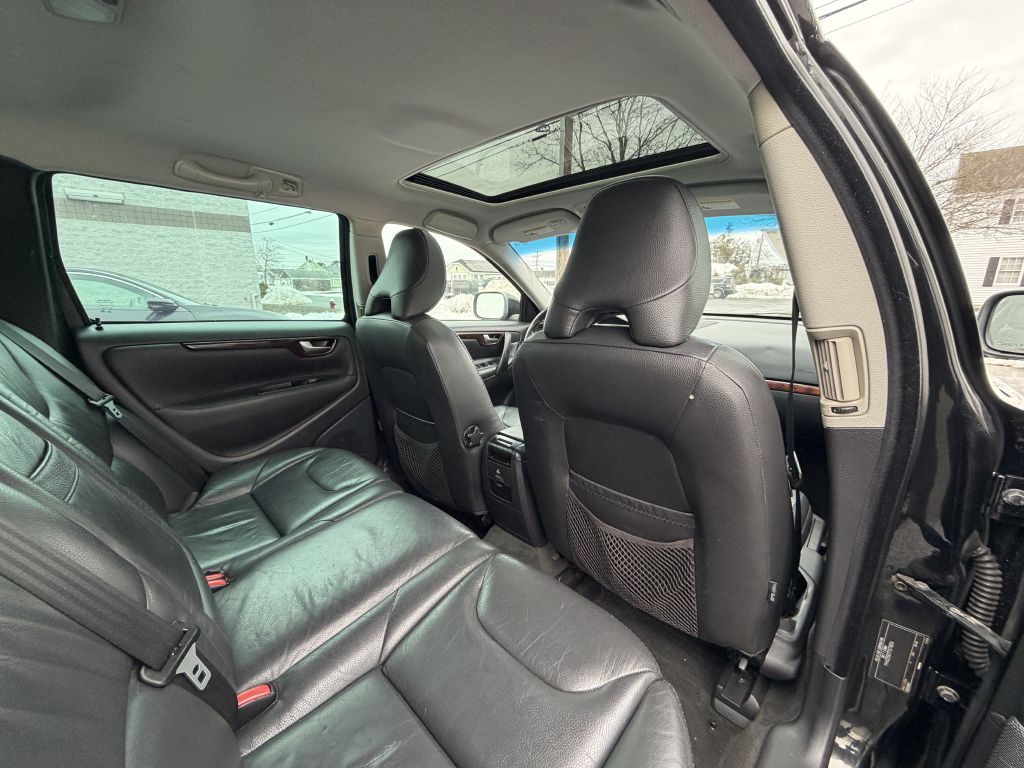 2007 Volvo XC70 Image 14