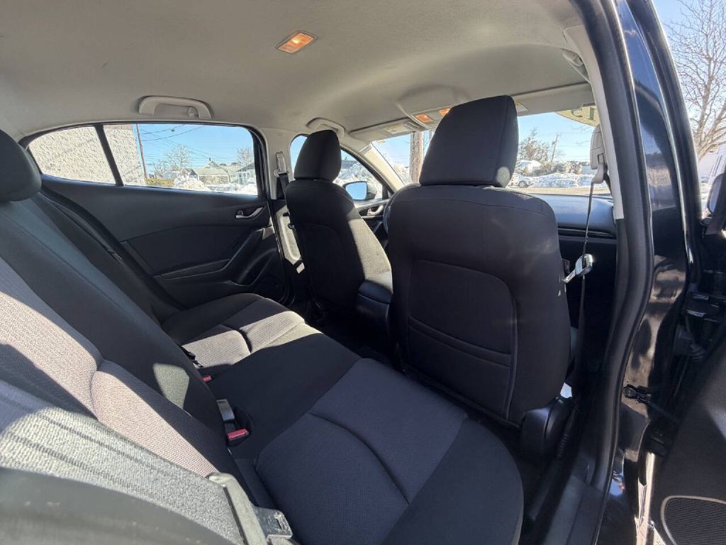 2015 Mazda Mazda3 Image 14