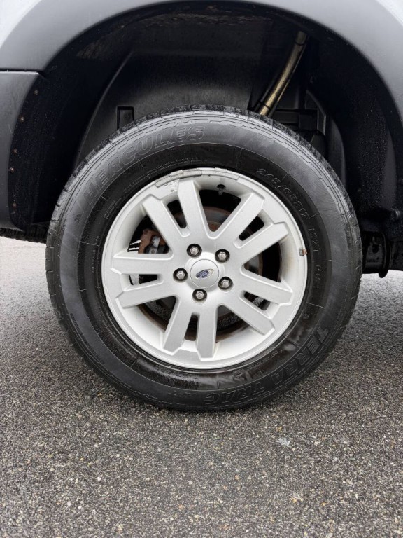 2010 Ford Explorer Image 15