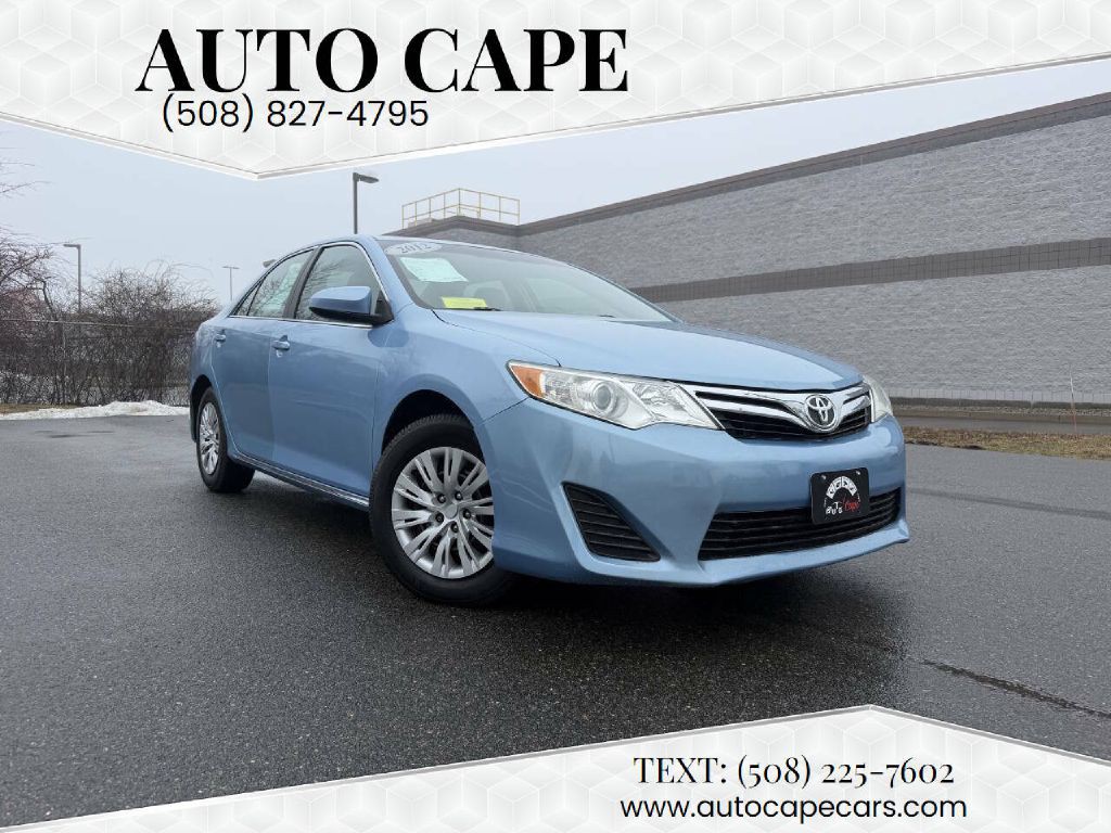 2012 Toyota Camry Image 1