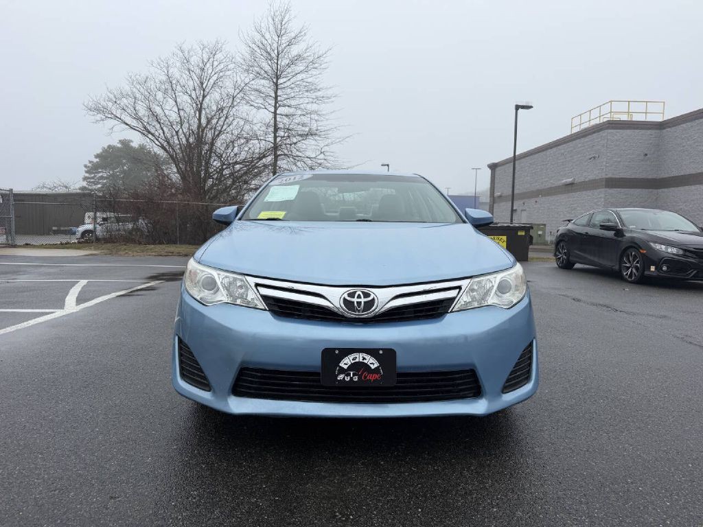2012 Toyota Camry Image 3