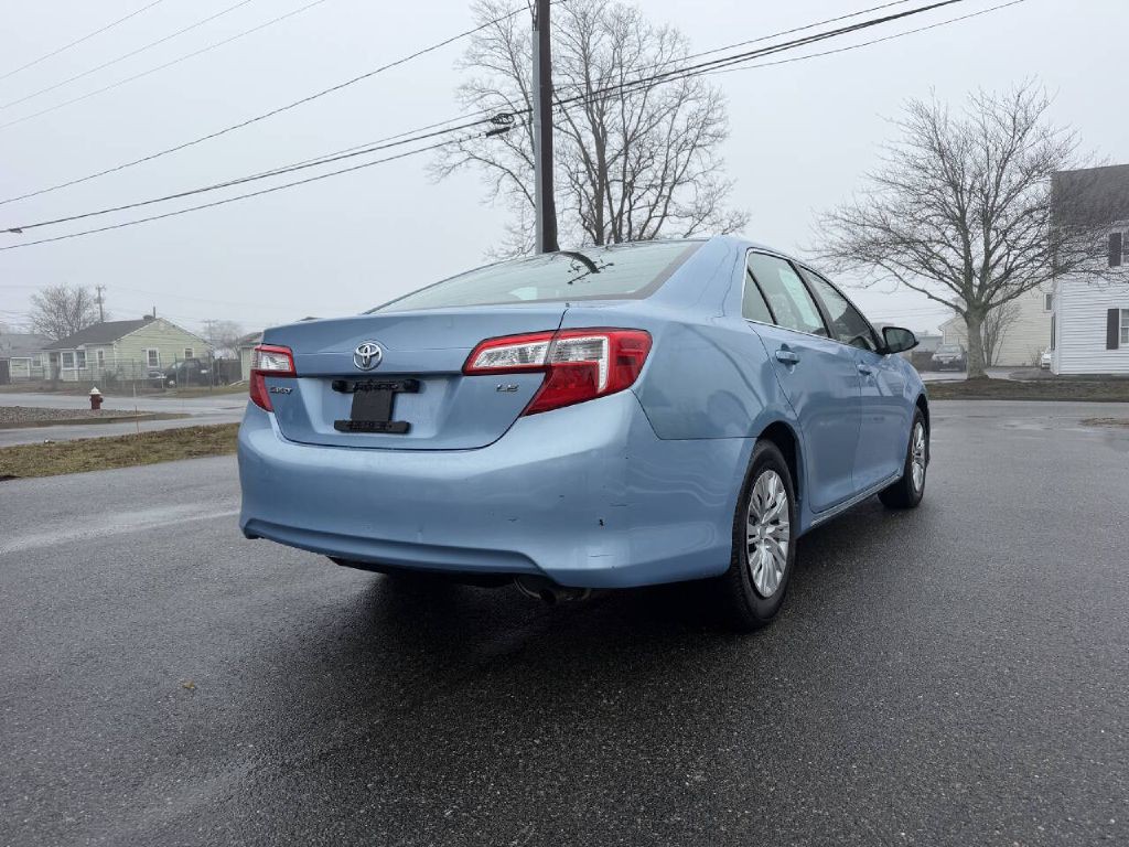 2012 Toyota Camry Image 5