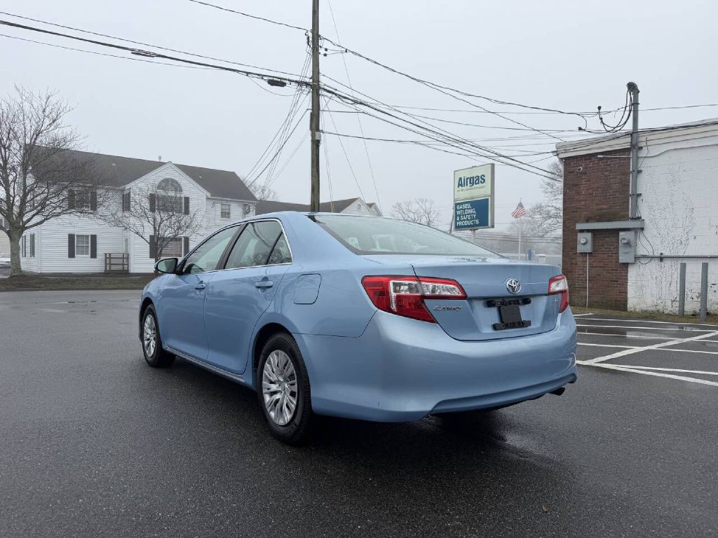 2012 Toyota Camry Image 7