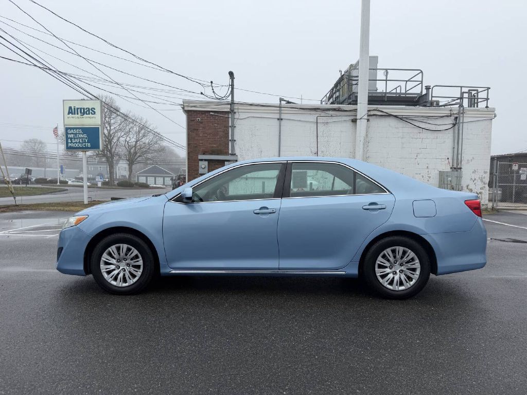 2012 Toyota Camry Image 8