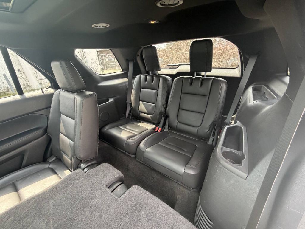 2015 Ford Explorer Image 15