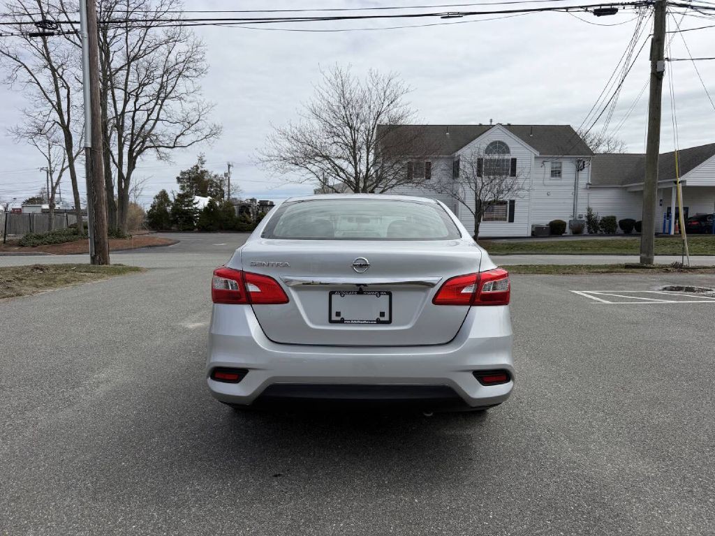 2017 Nissan Sentra Image 7