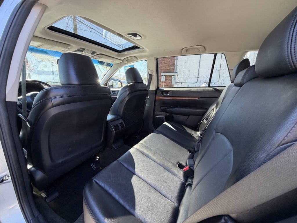 2013 Subaru Outback Image 14