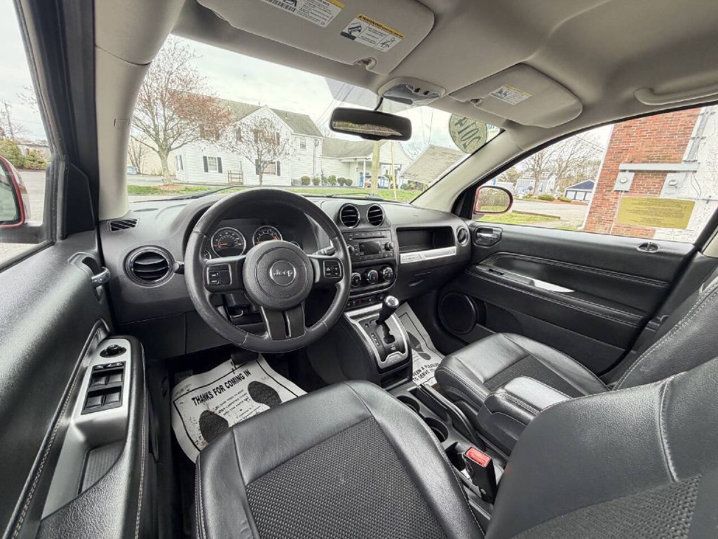 2014 Jeep Compass Image 10