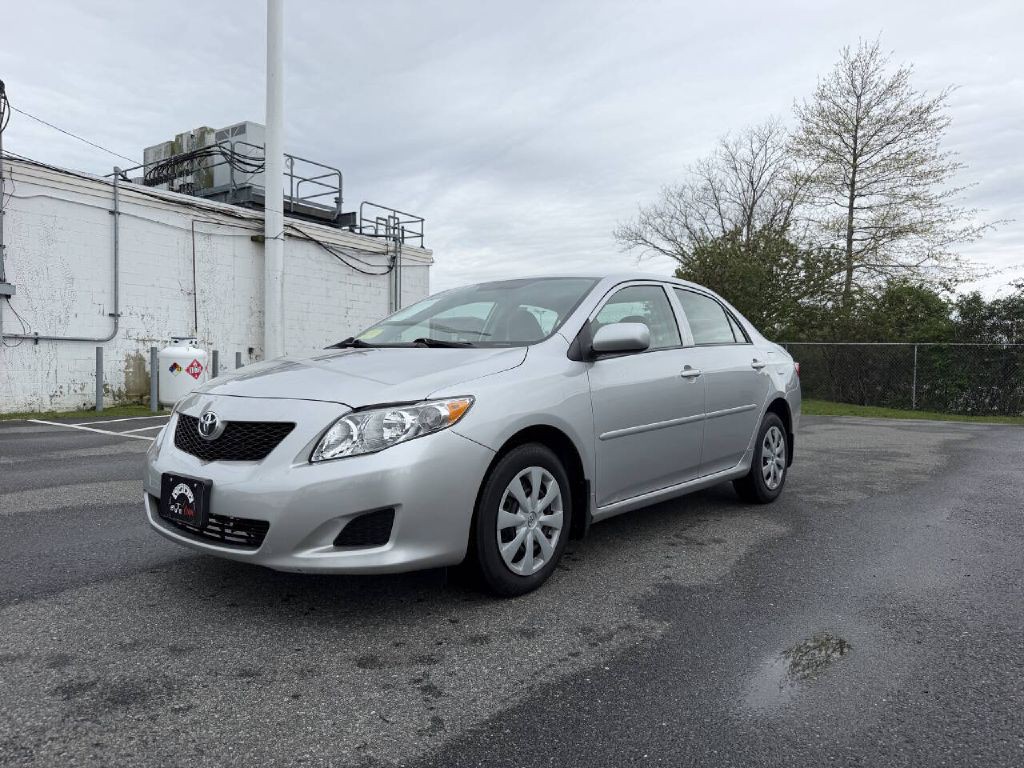 2010 Toyota Corolla Image 2