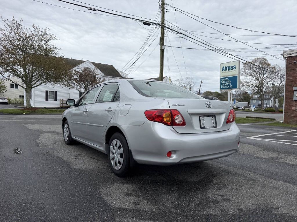 2010 Toyota Corolla Image 8