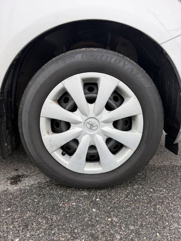 2010 Toyota Corolla Image 15
