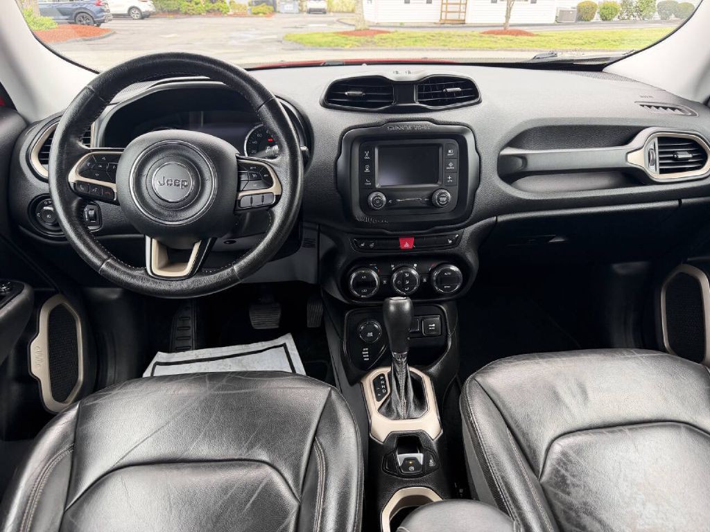 2015 Jeep Renegade Image 11