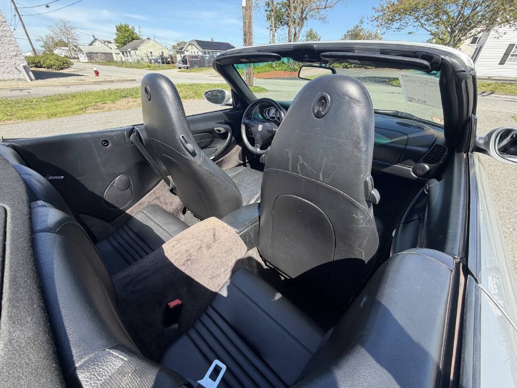 2000 Porsche 911 Image 17