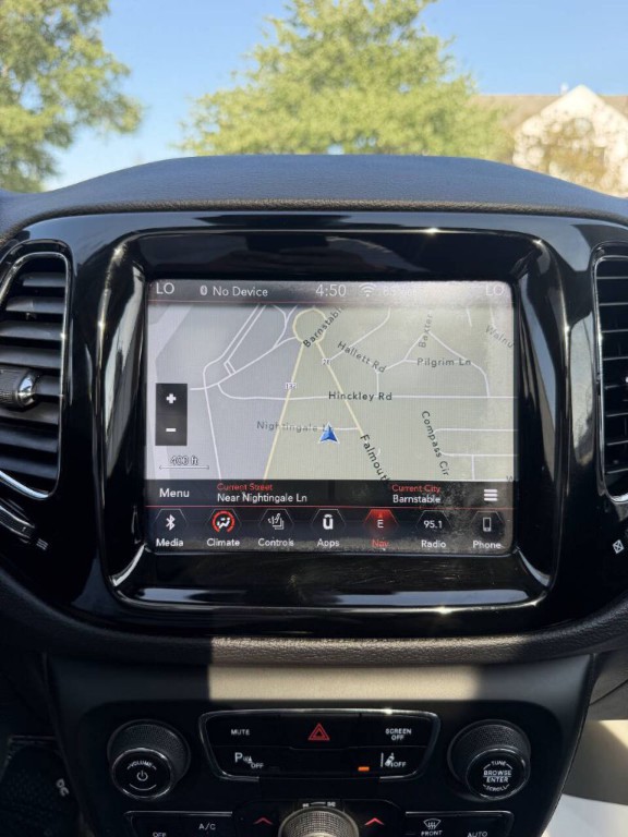 2019 Jeep Compass Image 17