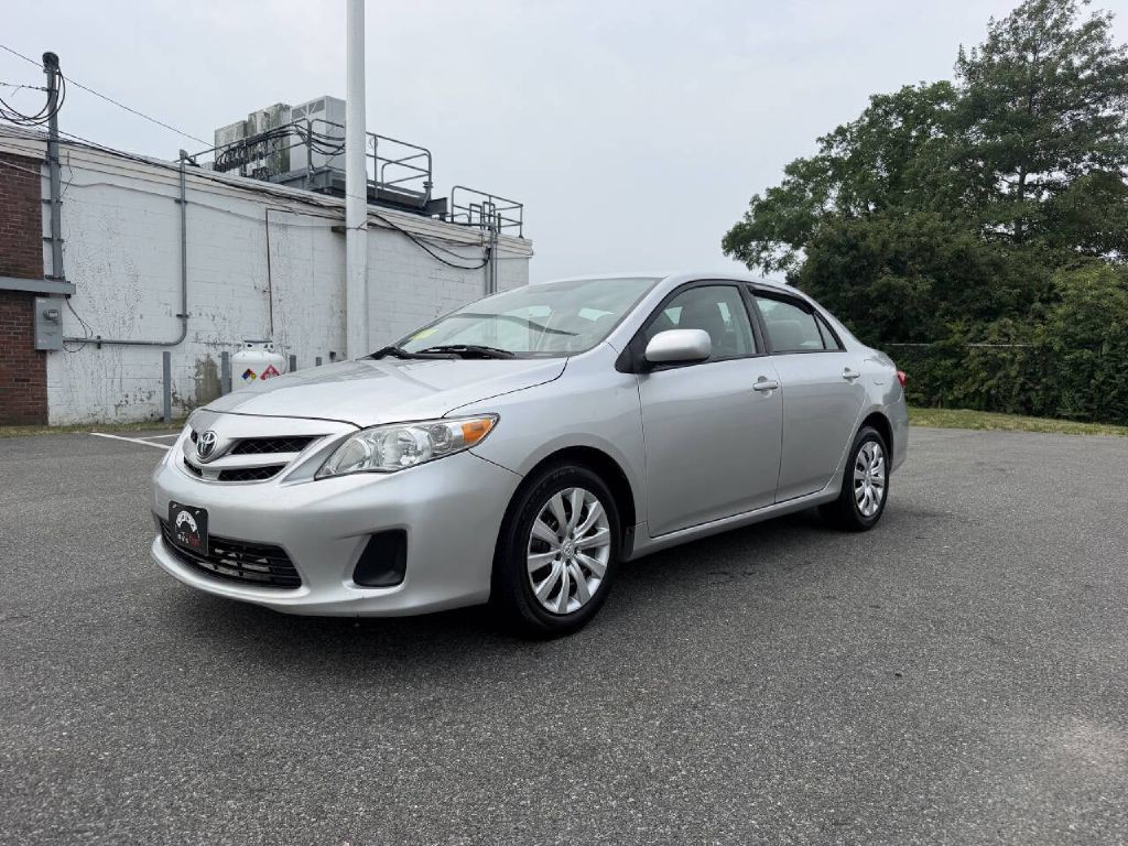 2012 Toyota Corolla Image 2
