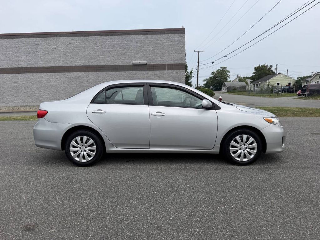 2012 Toyota Corolla Image 5