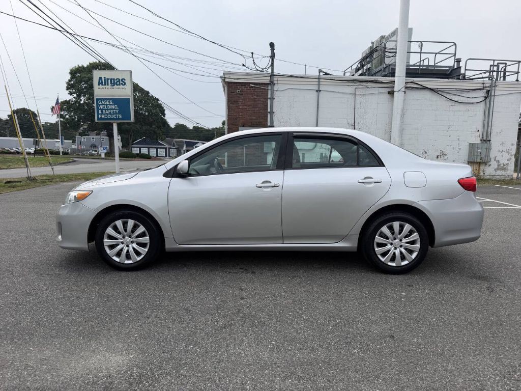 2012 Toyota Corolla Image 9