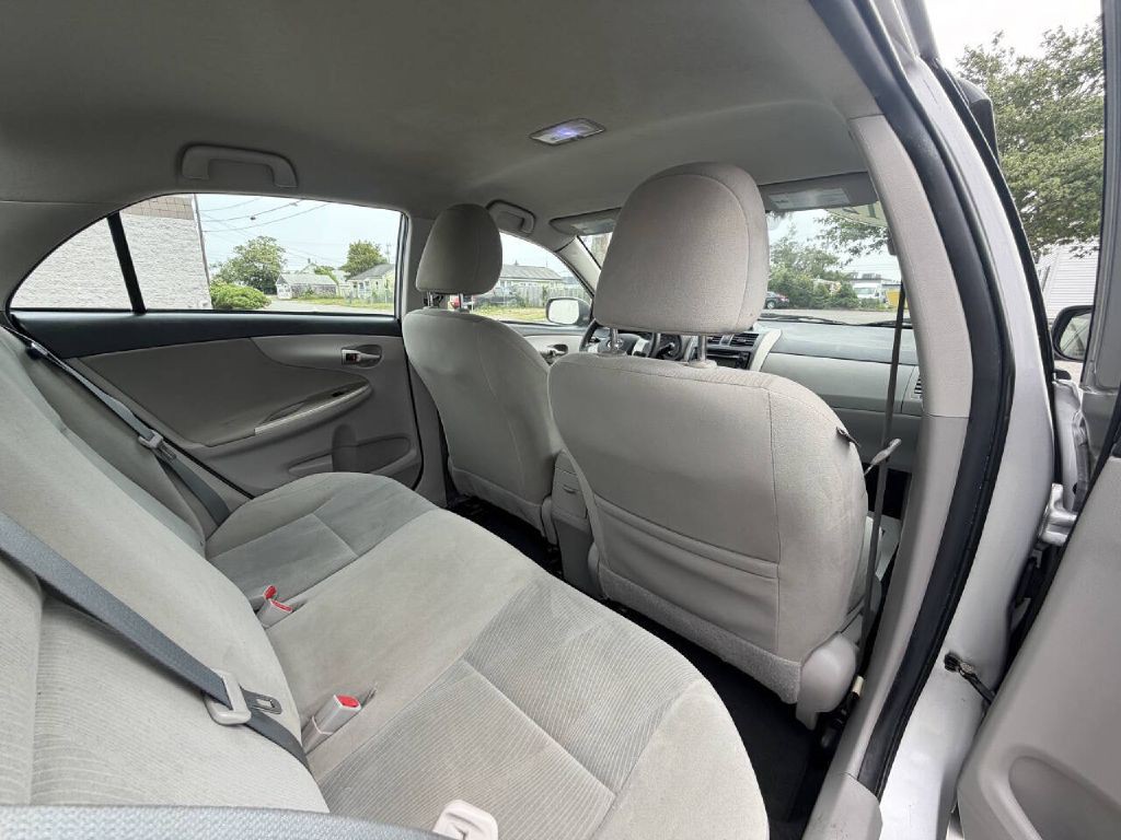 2012 Toyota Corolla Image 14