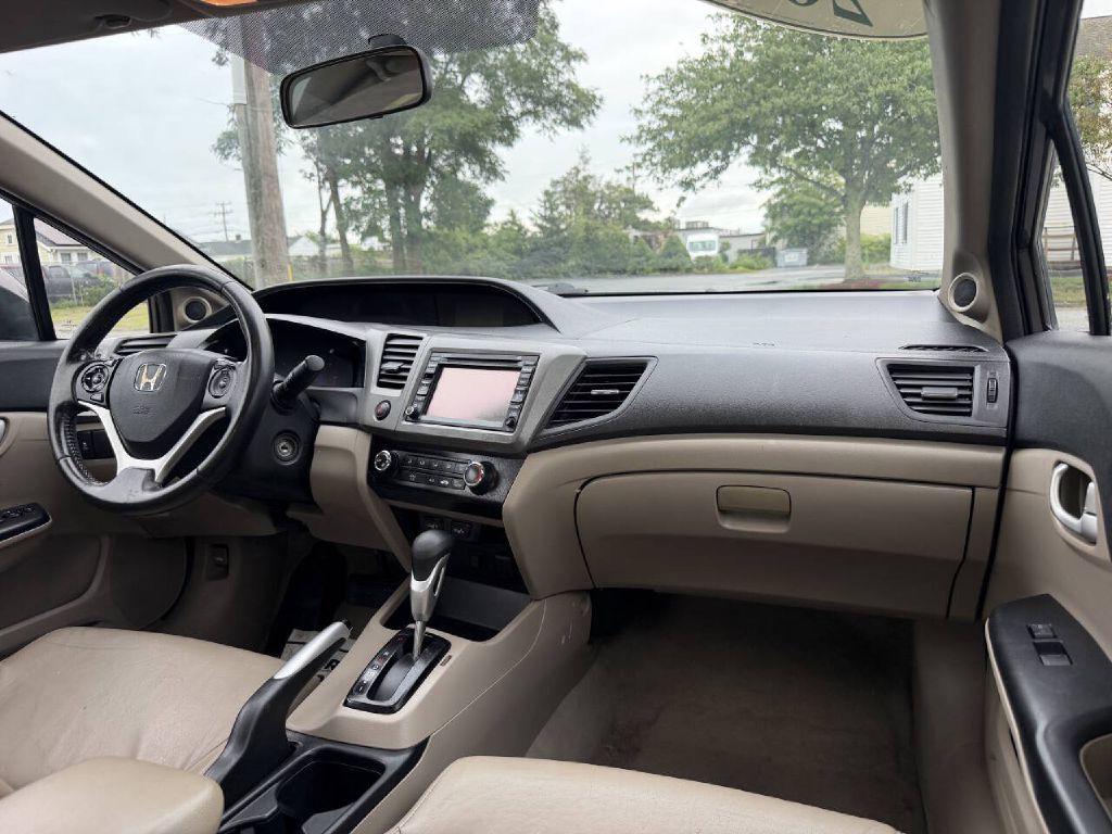 2012 Honda Civic Image 12