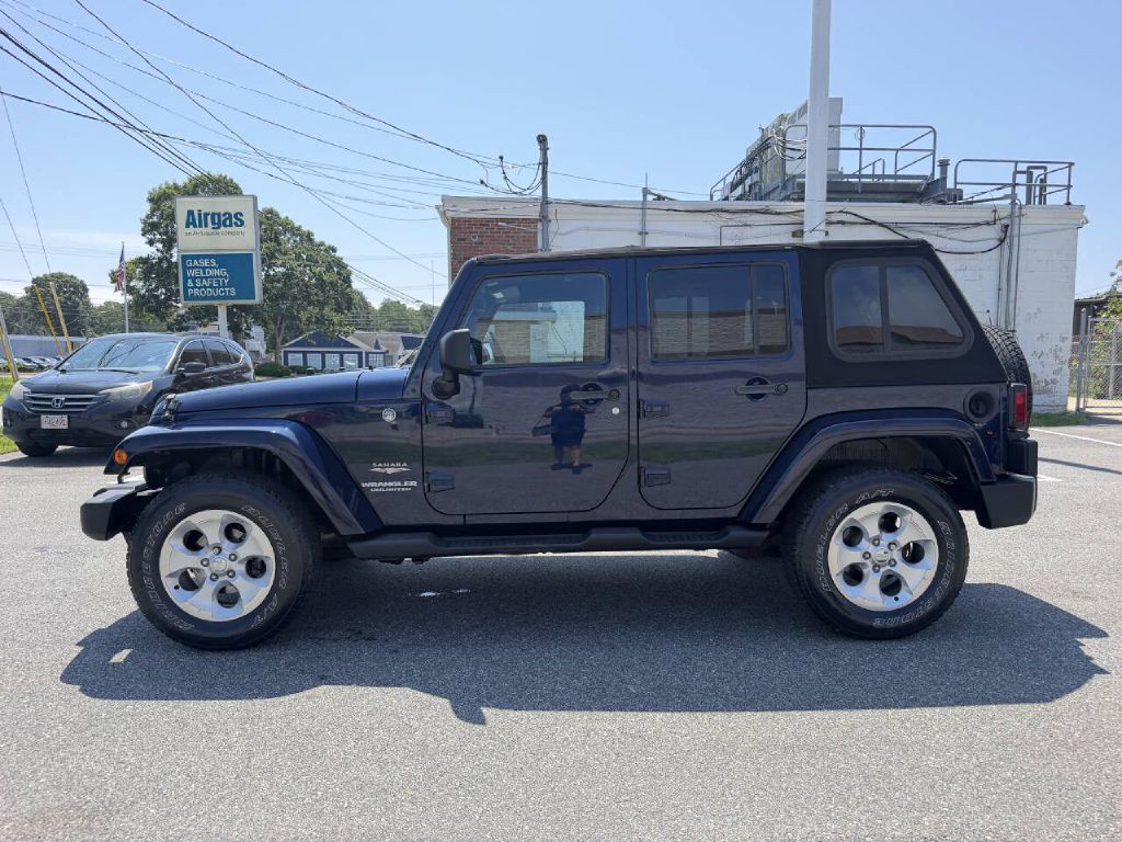 2013 Jeep Wrangler Unlimited Image 9