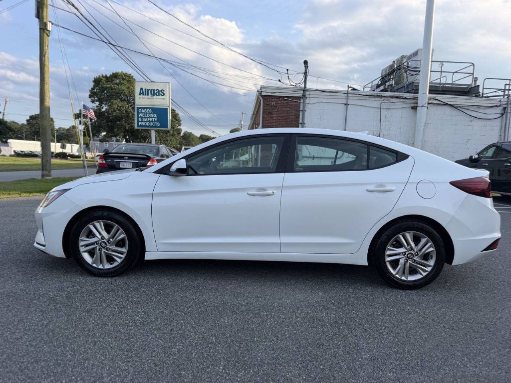 2019 Hyundai Elantra Image 8
