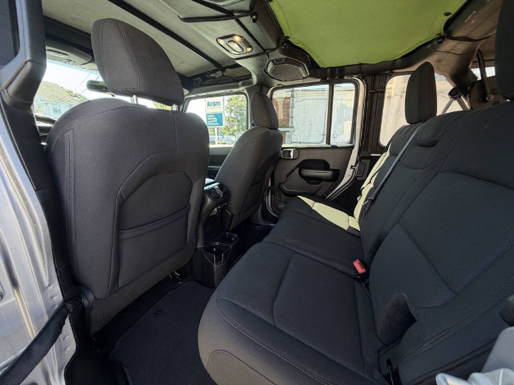 2019 Jeep Wrangler Unlimited Image 14