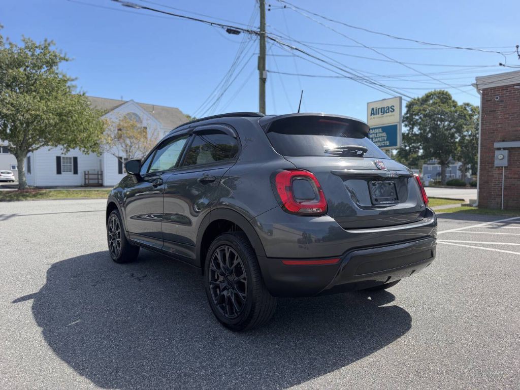 2019 FIAT 500 Image 8