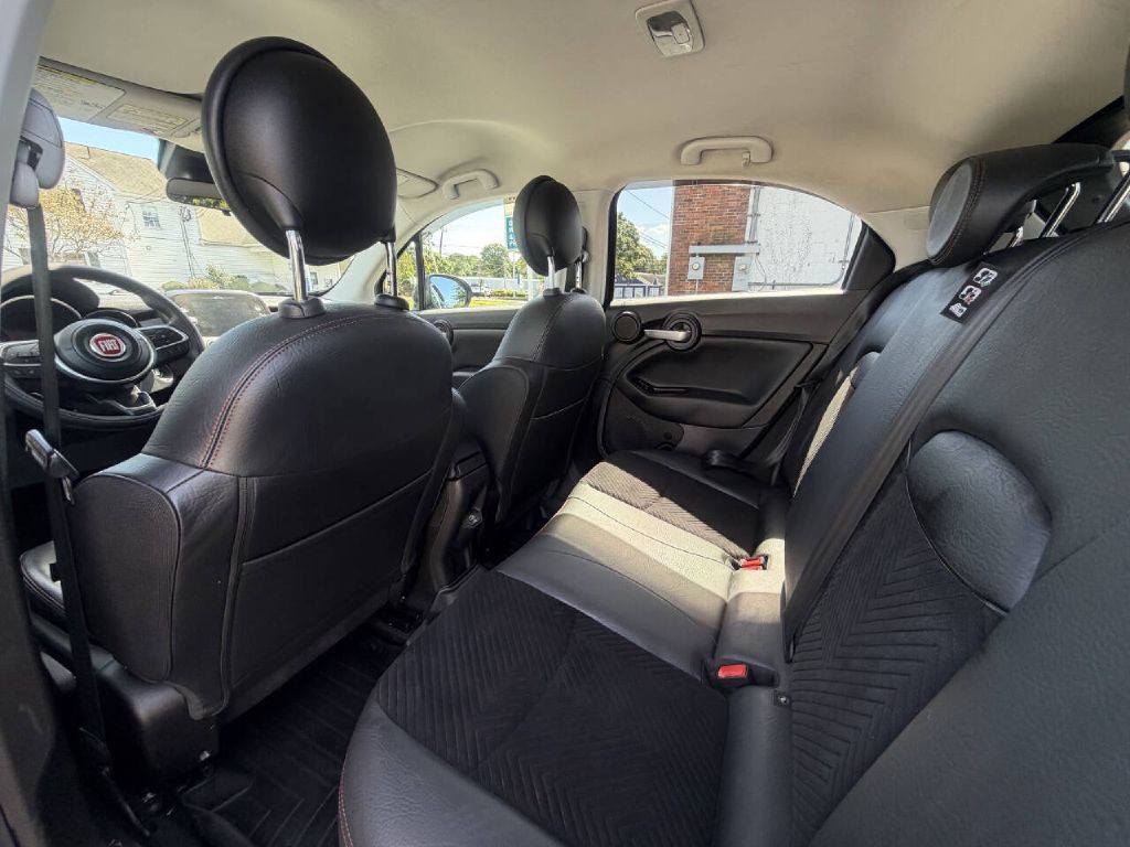 2019 FIAT 500 Image 13