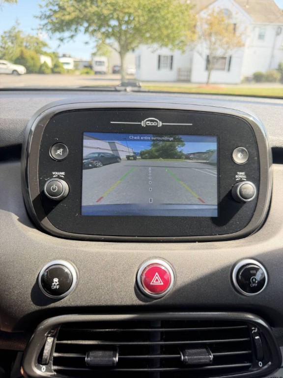 2019 FIAT 500 Image 14