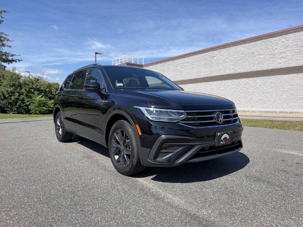 2022 Volkswagen Tiguan Image 1