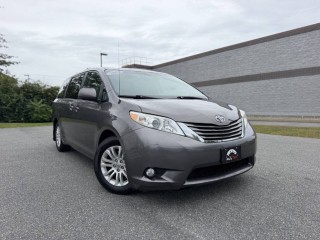 Image for 2014 Toyota Sienna XLE 8-PASSENGER ID: 7677158