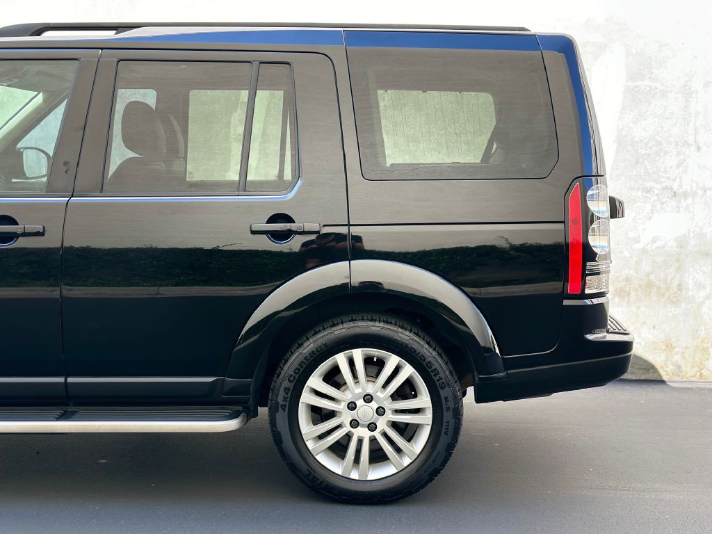 2015 Land Rover LR4 Image 3