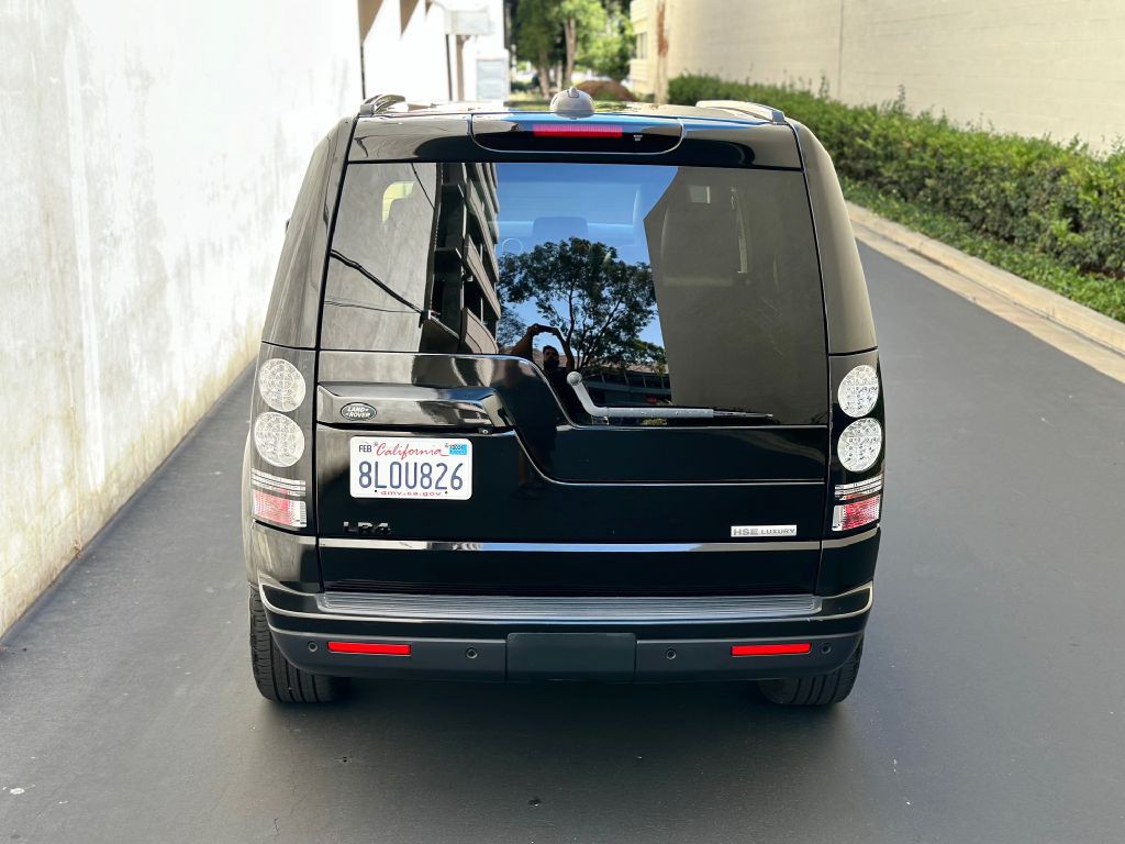 2015 Land Rover LR4 Image 8