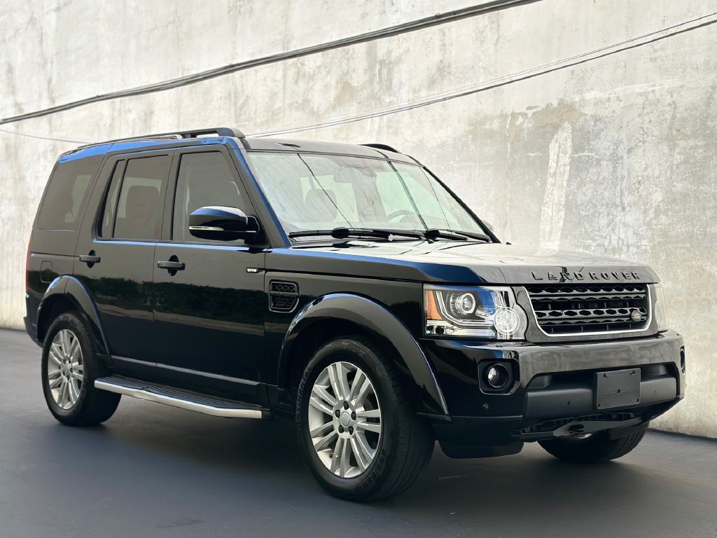 2015 Land Rover LR4 Image 13