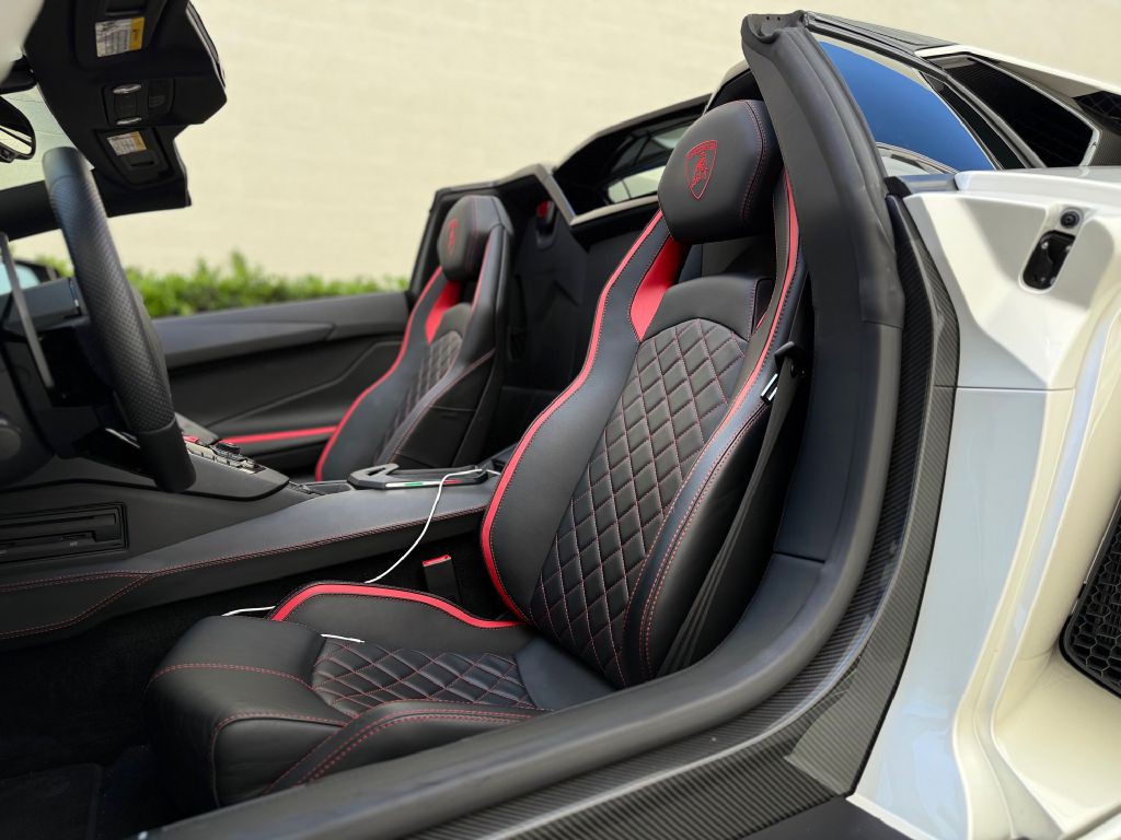 2019 Lamborghini Aventador Image 51