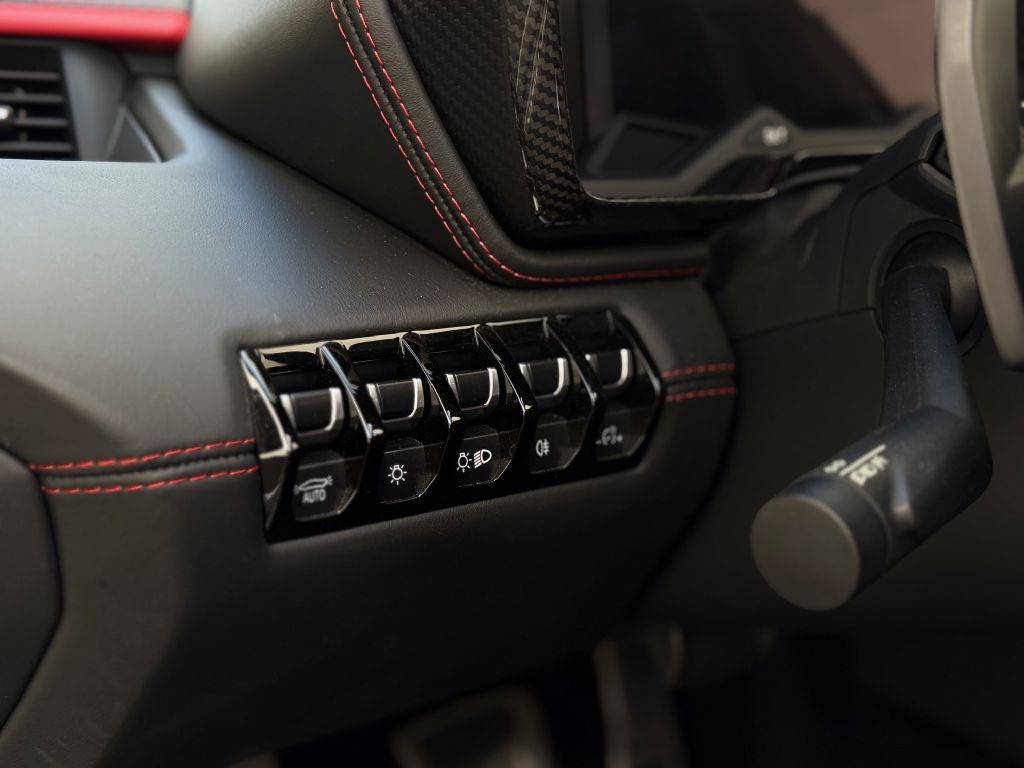 2019 Lamborghini Aventador Image 52