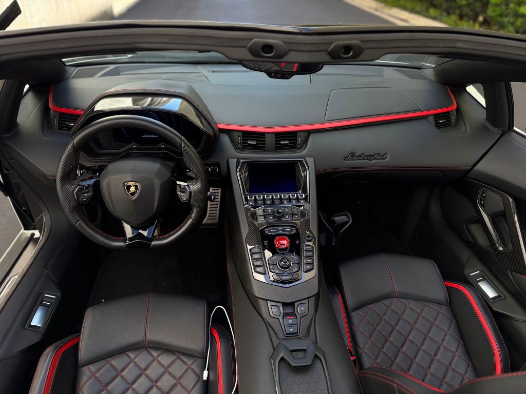 2019 Lamborghini Aventador Image 56