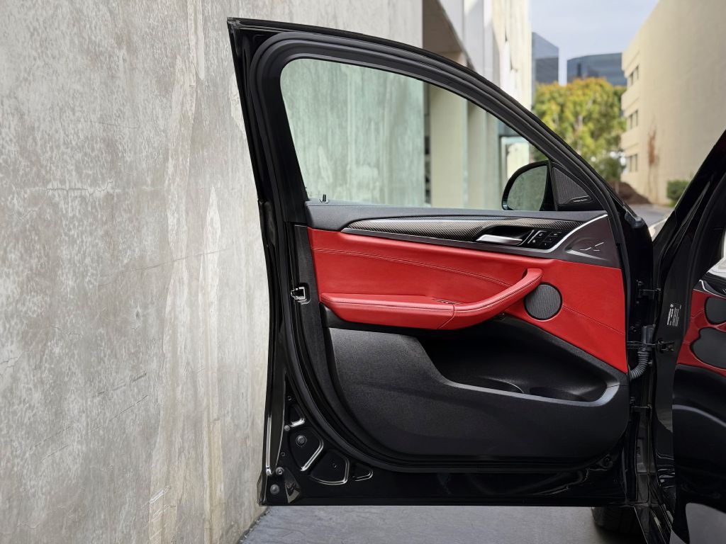 2022 BMW X4 Image 16