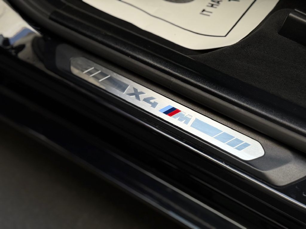 2022 BMW X4 Image 17