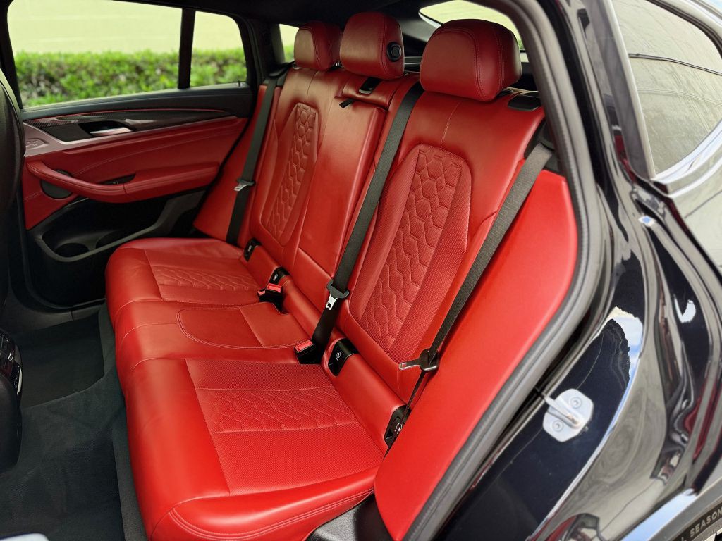2022 BMW X4 Image 21