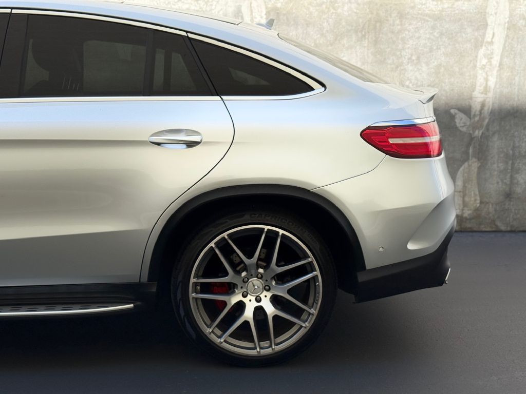 2016 Mercedes-Benz GLE-Class Image 9