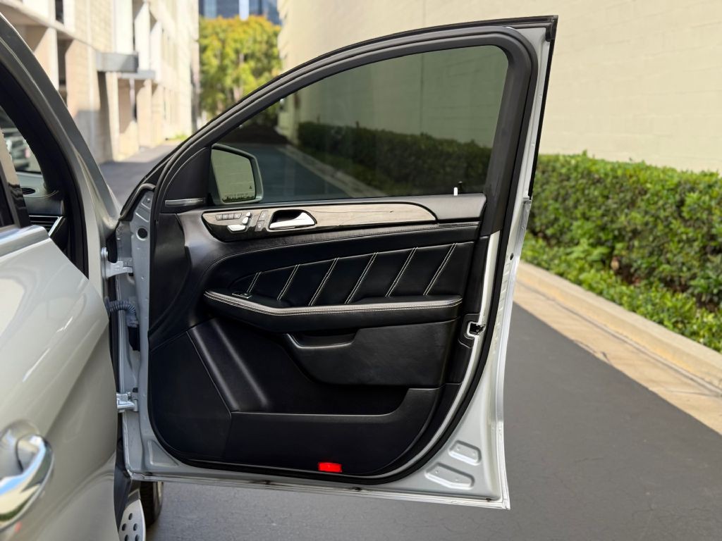 2016 Mercedes-Benz GLE-Class Image 33