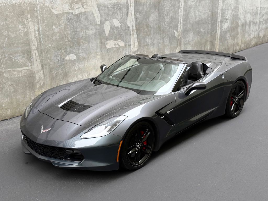 2014 Chevrolet Corvette Image 2