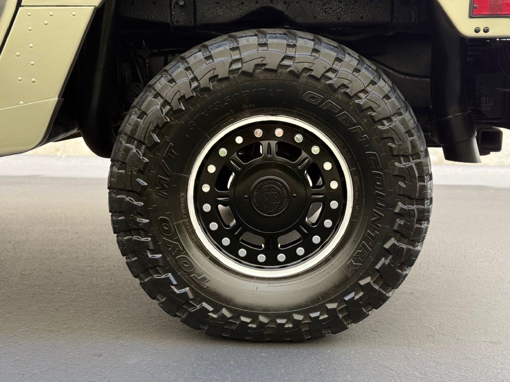 2006 HUMMER H1 Image 19