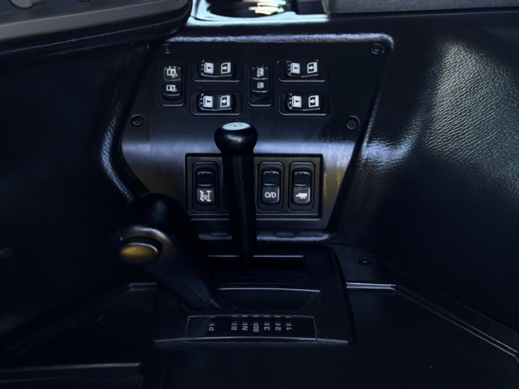 2006 HUMMER H1 Image 43