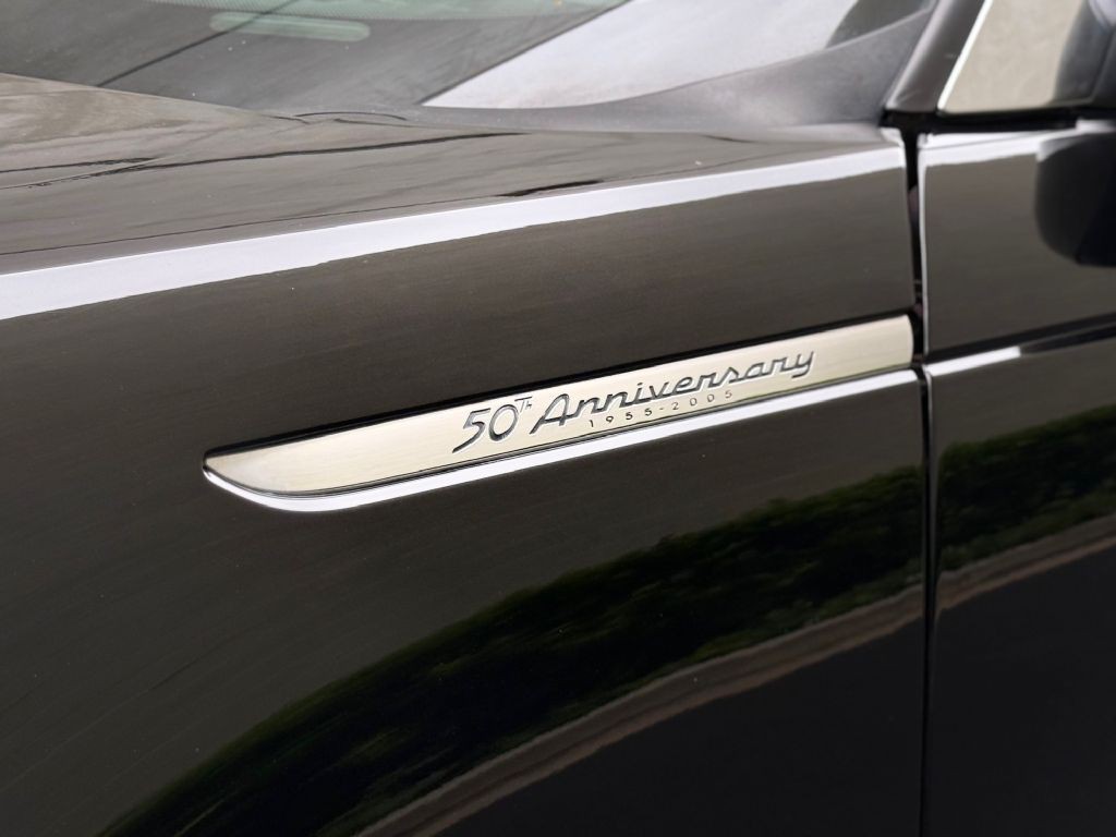 2005 Ford Thunderbird Image 10
