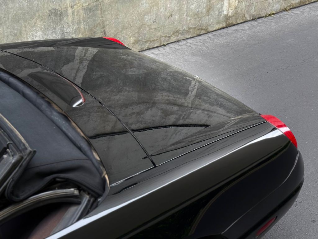 2005 Ford Thunderbird Image 13
