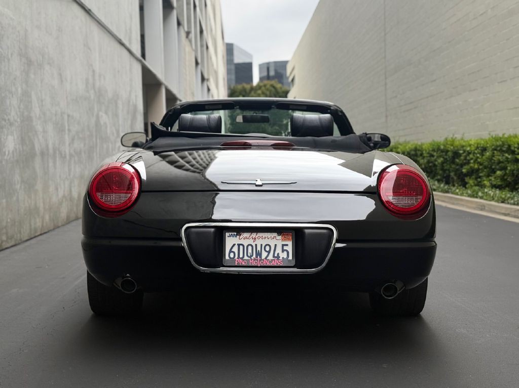 2005 Ford Thunderbird Image 14